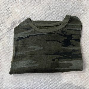 Women’s Camo Crewneck (s)